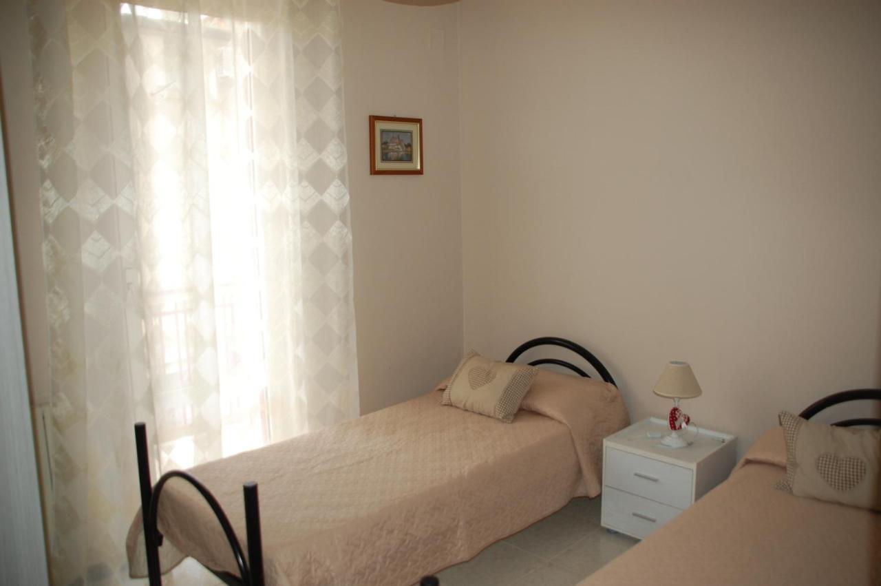 Appartamento "Rina Centro Sicilia" Pietraperzia Ngoại thất bức ảnh