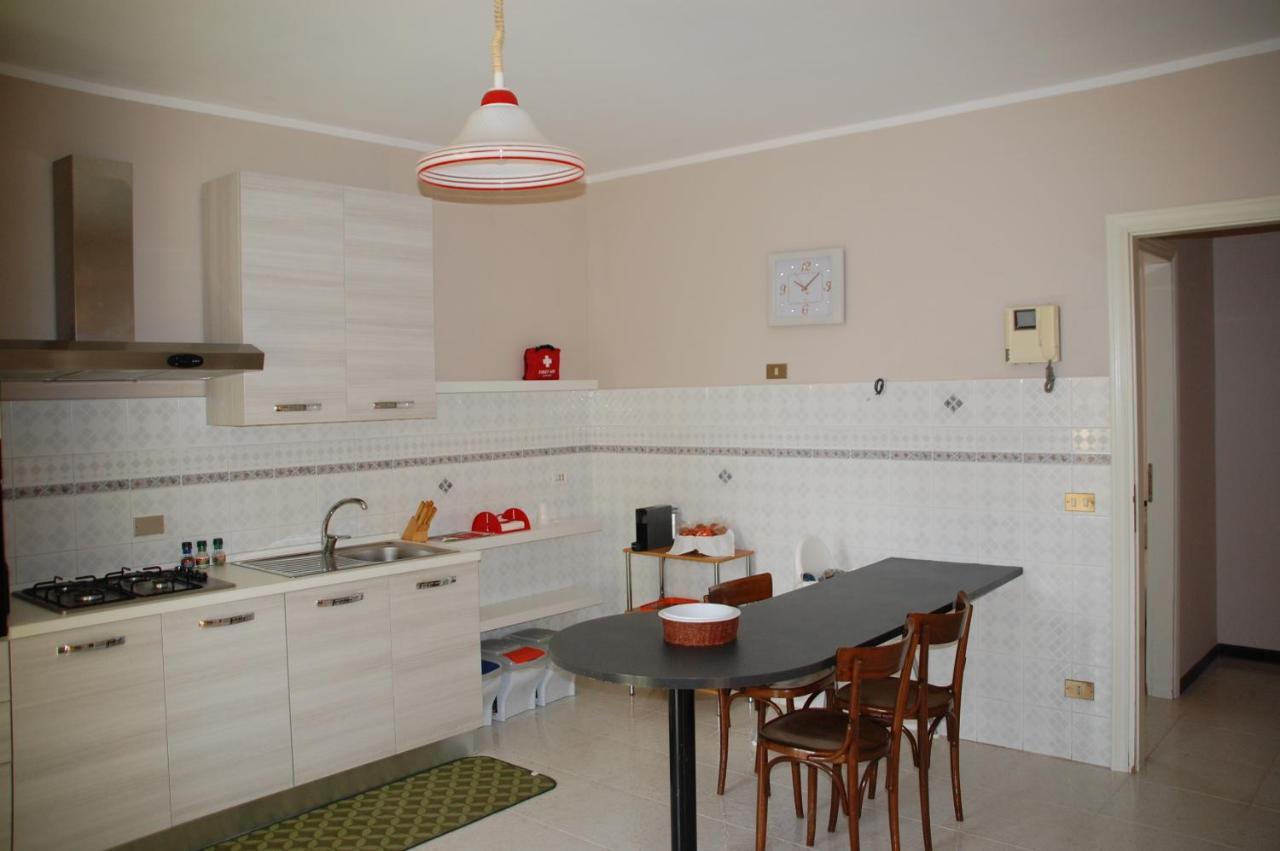 Appartamento "Rina Centro Sicilia" Pietraperzia Ngoại thất bức ảnh